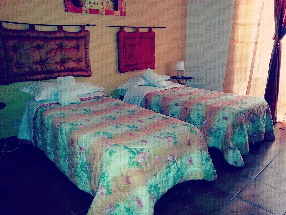 Hotel Regina Palermo Zewnętrze zdjęcie