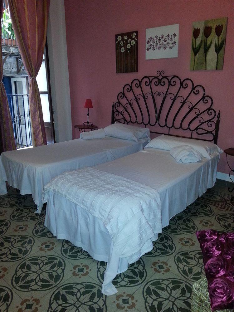 Hotel Regina Palermo Zewnętrze zdjęcie
