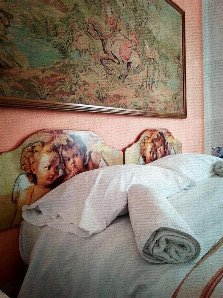 Hotel Regina Palermo Zewnętrze zdjęcie